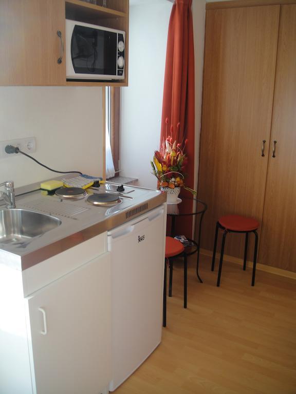 Hotel Paks Panzió Habitación foto
